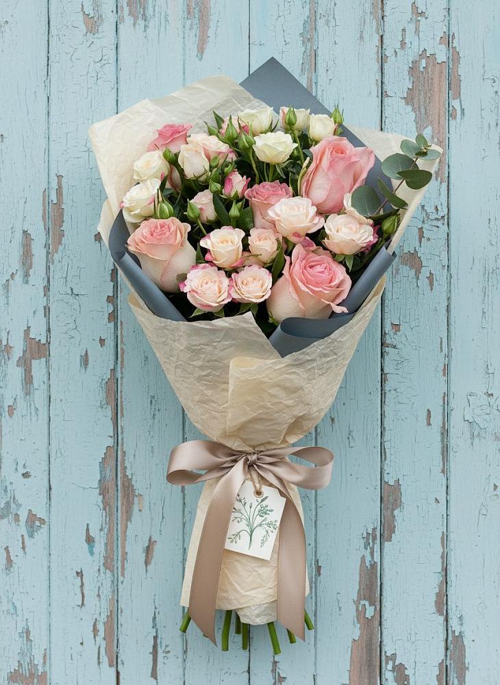 Букет цветов из: Розы в Нурма