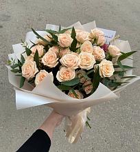 Букет Кремовые розы Латте в Нурма