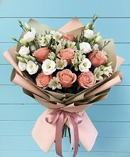 Букет цветов из:  Розы, Альстромерии и Лизиантусы #REPLACE_PRED# Нурма