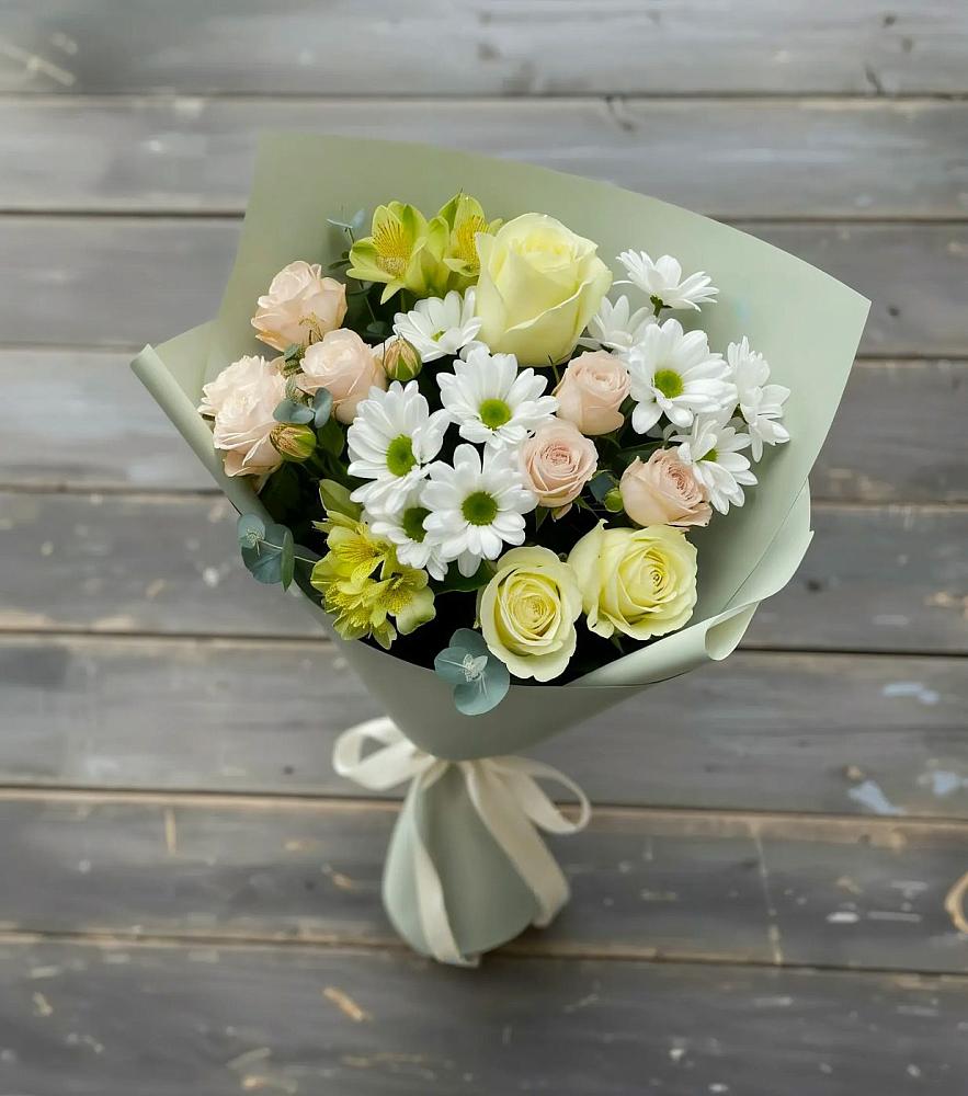 Букет цветов из: Альстромерии, Розы и Хризантемы в Нурма