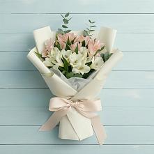 Букет цветов из:  Альстромерии в Нурма