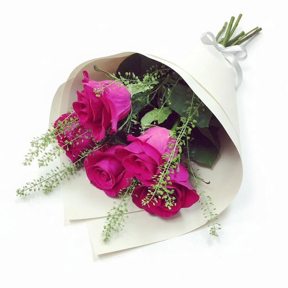 Букет цветов из: Розы в Нурма