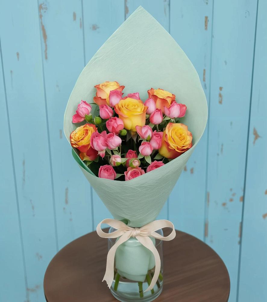 Букет цветов из: Розы в Нурма