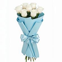 Букет 7 белых роз Проуд в Нурма