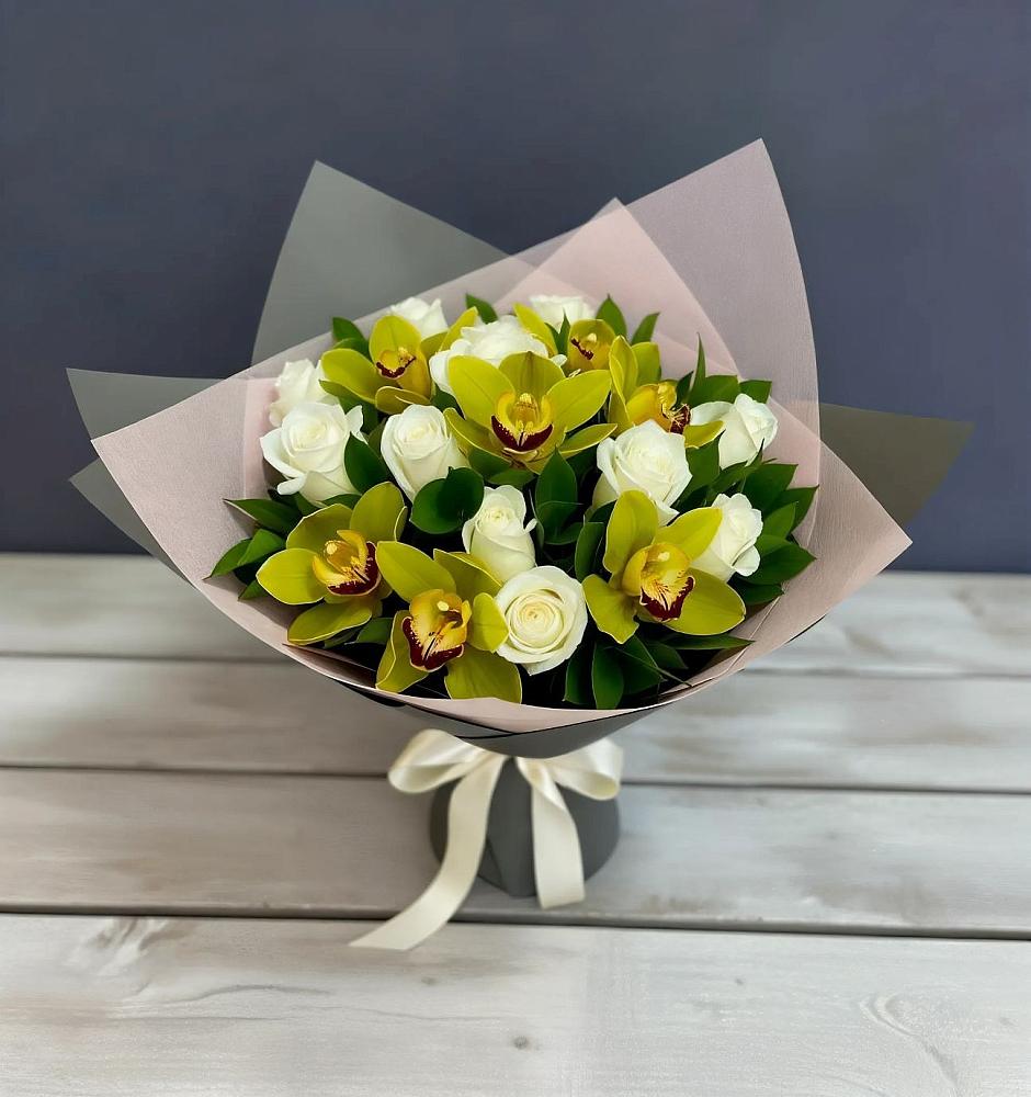 Букет цветов из: Орхидеи и Розы в Нурма