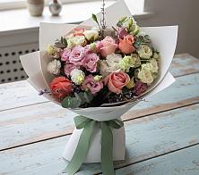 Букет цветов из:  Розы, Лизиантусы и Гвоздики #REPLACE_PRED# Нурма