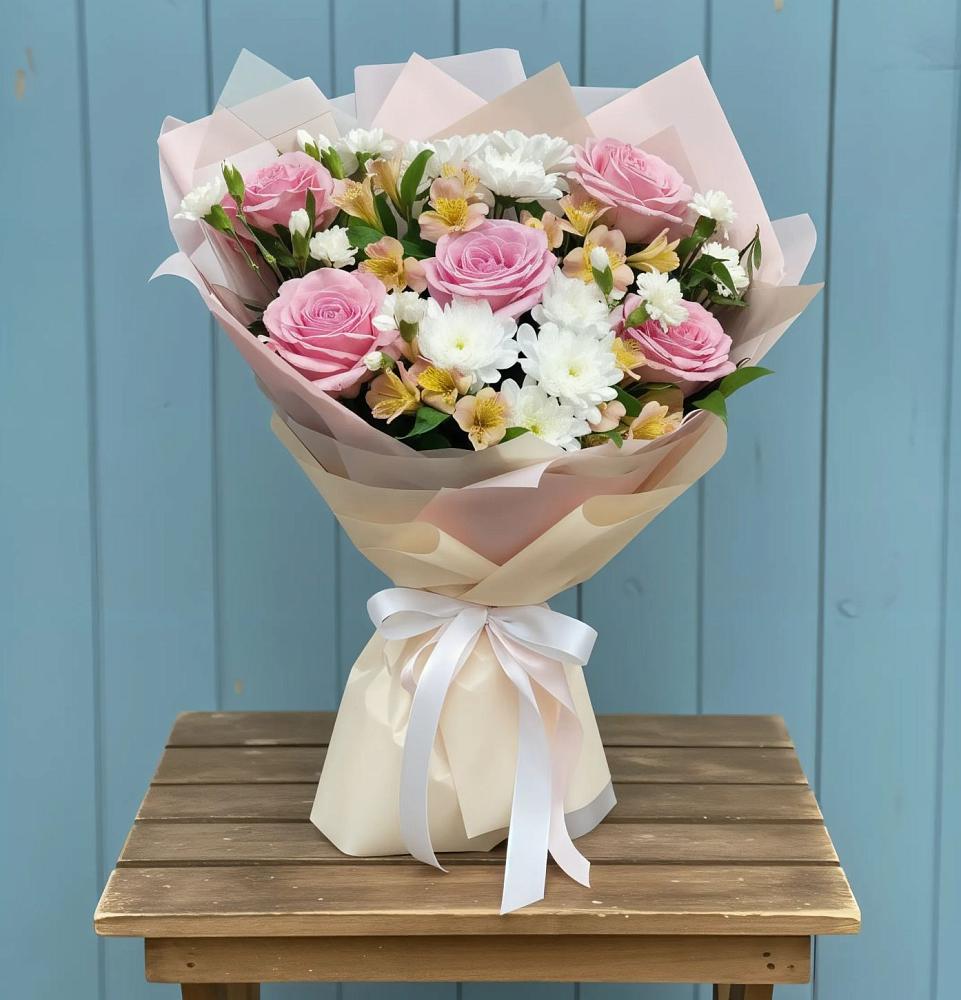 Букет цветов из: Гвоздики, Орхидеи и Розы в Нурма